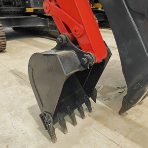 Excavatrice sur chenilles d'occasion Yanmar Vio80 de 8 tonnes, modèle original, très demandée – Excavatrices d'occasion 8 tonnes, modèles Yanmar Vio85 Vio80 - Product Image 4
