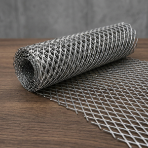 Malla Metálica Perforada de Acero Galvanizado con Orificios en Forma de Diamante en Rollo para Cercas de Seguridad Resistentes y Paredes Divisorias de Seguridad - Product Image 1