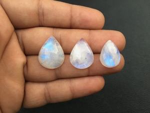 พลอยมูนสโตนสีรุ้งธรรมชาติ3ชิ้นลูกแพร์เรียบสีฟ้าฉูดฉาดอัญมณีทรงหลวมสำหรับทำเครื่องประดับสีขาว - Product Image 2