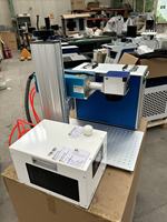 Machine de gravure et de découpe au laser à fibre Raytu pour métal, plastique, bois, verre, caoutchouc, mini marqueur laser portable