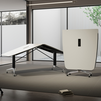 Table de conférence pliable en bois durable et moderne - Design minimaliste pour le bureau, l'école, l'hôpital