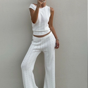 Ensembles pour femmes : Haut court en <span class=keywords><strong>crochet</strong></span> ajouré et pantalon large à taille découpée – Ensemble deux pièces pour <span class=keywords><strong>femme</strong></span> - Product Image 3