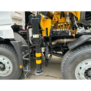 Grue montée sur camion SHACMAN 8x4 25 tonnes, grue à flèche pliante avec camion à vendre - Product Image 6