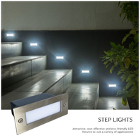 Lumière d'escalier encastrée carrée en acier inoxydable 316 IP65 avec verre et LED blanc chaud pour jardin et parc