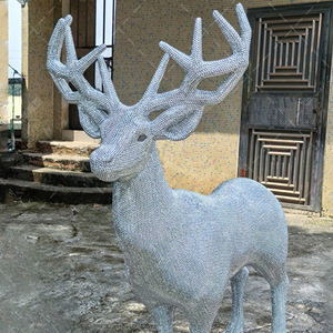 Escultura de Ciervo con Pedrería, Adorno de Jardín de Fibra de Vidrio para Exteriores, Estatua de Animal Independiente con Acabado Brillante - Product Image 3