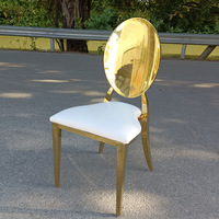 Chaise en acier inoxydable durable avec design moderne et pied sabre pour salles de mariage, hôtels, événements, usage commercial – Vente en gros, usine OEM