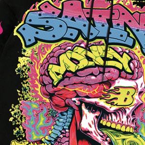 Sweat à capuche oversize pour homme en molleton épais 450 g/m², coupe boxy à épaules tombantes, avec impression graphique DTG personnalisée et strass - Product Image 3