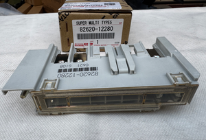 Nouveau 82620-12280 Bloc de fusibles pour <span class=keywords><strong>AURIS</strong></span>/COROLLA ADE150 - Product Image 2