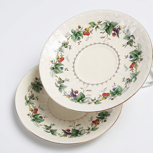 Services à café et à thé en céramique créatifs et abordables – Tasses et assiettes uniques pour le thé de l'après-midi, tasses à café et soucoupes - Product Image 6