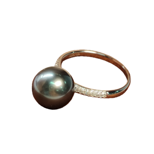 Anillo Unisex Clásico de Piedra Preciosa con Perla Negra de Tahití en Engaste de Oro de 18K y Diamante en Forma de Estrella de Cuatro Puntas, Certificado por el NGTC - Product Image 2