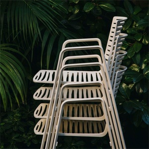Fauteuils de jardin d'extérieur en acier avec revêtement en poudre couleur bourgogne jaune, design unique et élégant, pour hôtel, restaurant, café - Product Image 5