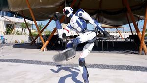 Unitree R1 High DOF Humanoid Robot AI-Powered Bipedal Robot for Industrial Automation, Scientific Research & Service Innovation - Product Image 3
