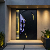 Porte noire mate haut de gamme avec lumière latérale intégrée et motif géométrique, designs de portes d'entrée simples