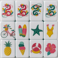 Un ensemble de 160 tuiles de Mahjong en provenance des États-Unis, avec un motif de dos en perles acryliques sur le thème d'une plage tropicale