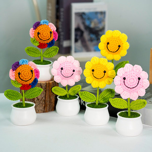 Girasoli all'uncinetto per decorazioni da scrivania per casa e ufficio, divertenti regali di compleanno a forma di <span class=keywords><strong>girasole</strong></span> all'uncinetto per donne - Product Image 2