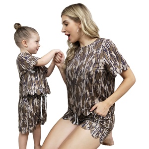 ชุดกีฬาแขนสั้นลายพรางมะกอก RTS รุ่น GSSO3231 สำหรับผู้หญิง ขายส่งจากร้านบูติก - Product Image 1