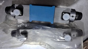 Vanne directionnelle proportionnelle KDG4V-3-33C30X-M-U-H7-60 Vanne directionnelle proportionnelle hydraulique KDG4V3-2C20N-M-U-H7-60 - Product Image 6