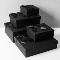 Boîte en carton rigide personnalisée avec couvercle en kraft, couleur sur mesure, gaufrage pour emballage lift-off de foulards, parfums, cosmétiques et portefeuilles