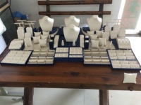 Plateaux d'exposition de bijoux personnalisé, présentoir de grande taille, comptoir de bijoux