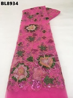 Dentelle française en maille brodée de fleurs roses perlées avec sequins pour mariage et soirée