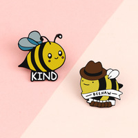 Ensemble créatif et amusant pour couple, broche mignonne, badge personnalisé pour sac d'école, décoration, cadeau polyvalent pour étudiant, médaille, bijou