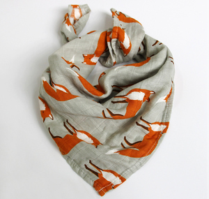 Algodón orgánico unisex triángulo Baba Baberos de bebé plegable bandana saliva toalla para bebé - Product Image 1