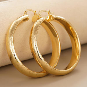 Pendientes de Aro Dorados E4493, Aleación de Zinc, Estilo Clásico, Joyería de Moda Unisex - Product Image 4