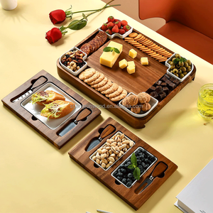 Plateau à fromage coulissant en acacia, plateau en bois polyvalent comme cadeau <span class=keywords><strong>de</strong></span> pendaison <span class=keywords><strong>de</strong></span> crémaillère, décoration <span class=keywords><strong>de</strong></span> cuisine <span class=keywords><strong>de</strong></span> style campagnard - Product Image 2