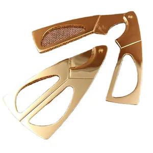 Factory Golden Cigar V Cutter Benutzer definiertes Logo Neuankömmling Cigar Cutter Scissors Set