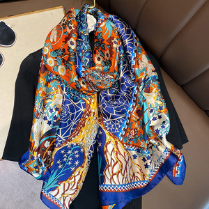 Alta calidad nuevo suave grande 180*90CM bufandas de seda Hijabs elegante flor de loto impreso bufanda de seda chal de playa envoltura para la cabeza para mujeres