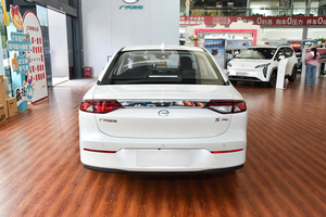AION S Xuan 580 2022 Sedán Eléctrico Usado, Autonomía de 460 KM, Batería de 50-70 kWh, Motor de 50-100 KW, Origen Hunan, Cero Accidentes - Product Image 3