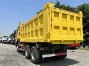 Camión Volquete HOWO 8*4 Usado, 40 Toneladas, 12 Ruedas, Camión de Basura de Servicio Pesado para Construcción con Motor de 371HP - Product Image 5