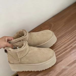 Botas de Nieve MINI para Mujer, Uso en Exteriores, Duraderas, Impermeables, de Piel de Oveja y Lana Integradas, con Suela Plana/3cm/5cm, <span class=keywords><strong>UCg</strong></span> - Product Image 4