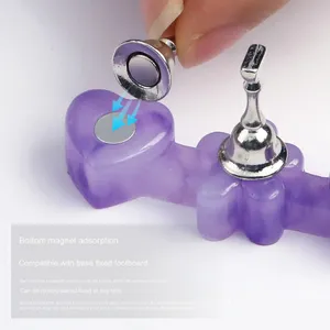 Support magnétique transparent en agate pour présentation et pratique des faux ongles – Outil de démonstration de haute qualité pour manucure - Product Image 4