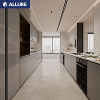 Armoires de cuisine intelligentes préfabriquées Allure avec îlot central, couleur blanche, ensembles complets d'armoires de cuisine simples pour petites cuisines