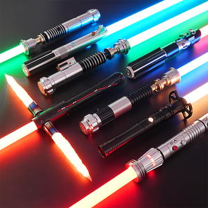 Sabre laser Kylo Ren Lite avec poignée métallique, balayage fluide, changement de couleur infini, effets sonores, sabre lumineux pour le cosplay et le divertissement, jouet en gros - Product Image 3