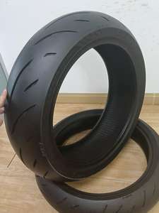 <span class=keywords><strong>Pneu</strong></span> de <span class=keywords><strong>moto</strong></span> Radical 110/70R17 120/70ZR17 150/60ZR17 180/55ZR17, <span class=keywords><strong>achat</strong></span> direct du fabricant, adapté à une utilisation sur route - Product Image 6