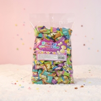Vente en gros Bonbons à mâcher mous et gommeux multicolores Haricots au chocolat sucré avec biscuits Ingrédients de confiture de fruits et de noix Forme solide