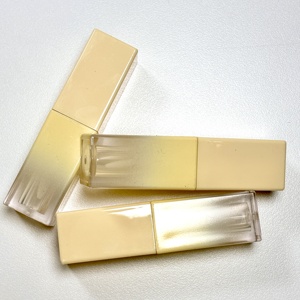 Jinlan Lip Gloss Packaging Custom Lip Gloss Container Oem 5ml Tubos de brillo de labios vacíos Logotipo personalizado con color degradado - Product Image 2