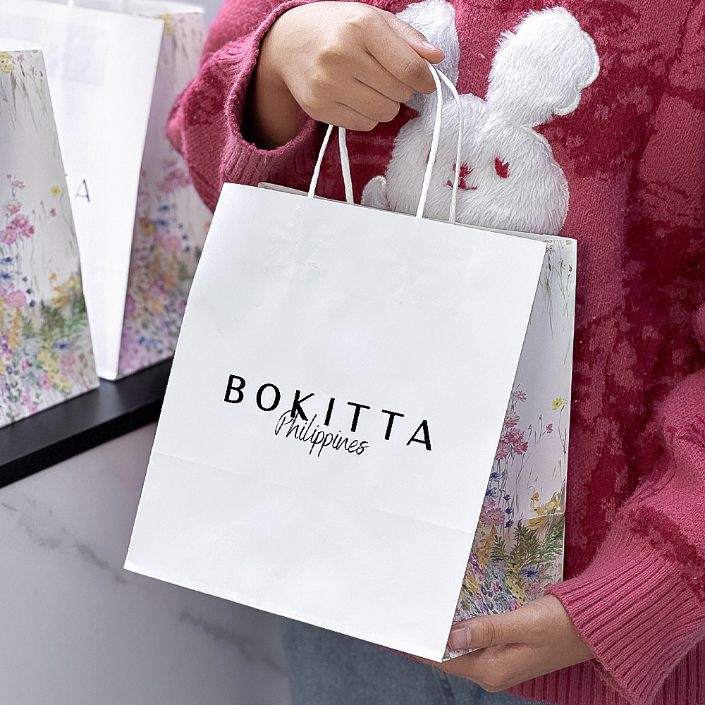 Wholesale White Kraft Paper Bags Printed Design Environmentally Friendly Shopping Paper Bags Take Away Gifts Packaging Bags