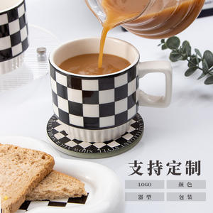 Mug en céramique à carreaux personnalisé 320 ml avec poignée, cadeau pour le bureau, pour le café - Product Image 5
