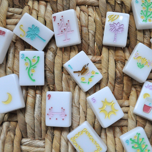Set <span class=keywords><strong>di</strong></span> Mahjong Americano Ispirato alla Sottotarga della Carolina del Sud - Lussuoso Set Singolo Bianco da 160 Pezzi Dipinto a Mano in Acrilico - Product Image 5