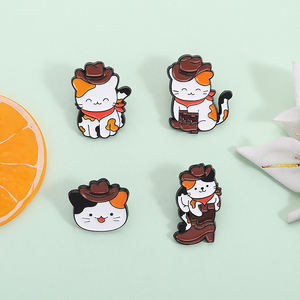 เข็มกลัดติดขอบเท้ารูปแมวและหมวกรูปลูกแมวน่ารักน่ารักเป็นของขวัญสำหรับเพื่อน - Product Image 3