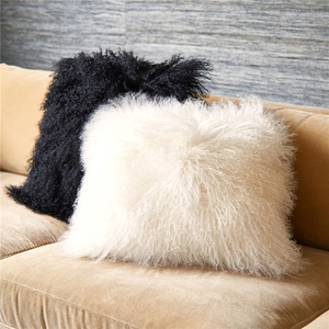 Wholesale 100% Real Mongolian <strong>Lamb</strong> <strong>Fur</strong> Cushions Long <strong>Curly</strong> Hairs Tibet <strong>Lamb</strong> <strong>Fur</strong> Pillow Dyed Colorful Cushion - Product Image 1
