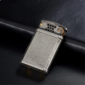Briquet à pétrole vintage en cuivre moleté, durable, portable, coupe-vent, style rétro, vente en gros - Product Image 5