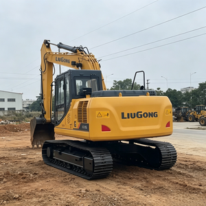 Excavatrice sur chenilles 915E de 15 tonnes, économique et performante, avec châssis robuste, machine de terrassement lourde pour les travaux de développement de terrains. - Product Image 1