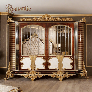 Cama King Size Turca de Lujo, con Marco de Madera Sólida Tallada en Oro, Cabecera Tapizada, Muebles para Dormitorio de Hotel o Villa - Product Image 4