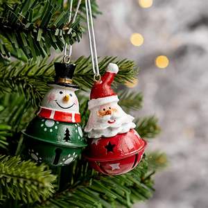 Style européen cloches de Noël peintes suspendues artisanat de Noël Jingle Bells petit bonhomme de neige wapiti Santa forme métal cloches de Noël - Product Image 2