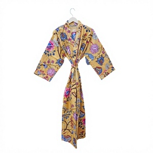 Peignoir de luxe pour demoiselles d'honneur, 100% coton, kimono à imprimé floral, style bohème, unisexe, vêtements de nuit d'été, robe romantique hippie pour femmes avec ceinture à l'avant - Product Image 1