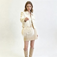 Sac de soirée Zeyu pour femme en fausse fourrure avec poignée en perles, fermoir Kiss Lock, pochette de mariage, sac bandoulière en peluche, sac à main en fausse fourrure écologique ODM